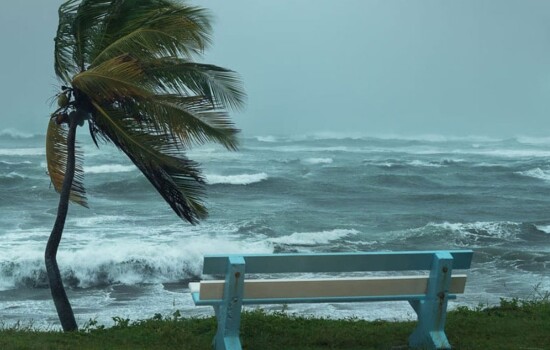 দানার আতঙ্কে ভারতের গোটা ওড়িশা রাজ্য
