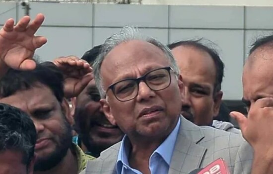 সংবিধানকে ফ্যাসিবাদী দলিলে রূপান্তর করা হয়েছে: মাহমুদুর রহমান