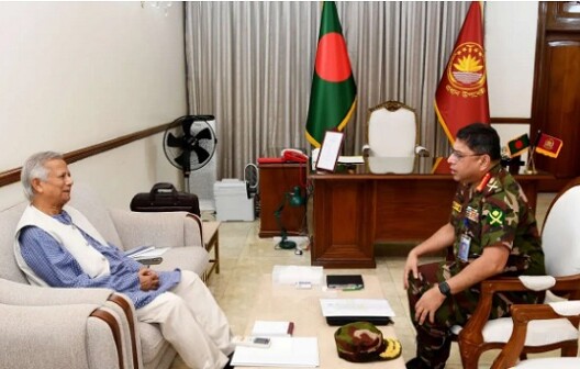 প্রধান উপদেষ্টার সঙ্গে সেনাপ্রধানের সাক্ষাৎ