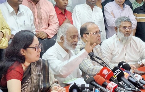 এই বিজয় একটি রোমান্টিক রেভ্যুলেশন : মঈন খান