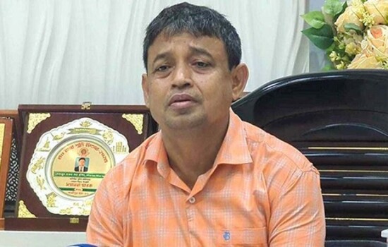 অজ্ঞাত স্থান থেকে হারুন বললেন, ‘আমাকে মোয়া বানানো হচ্ছে’