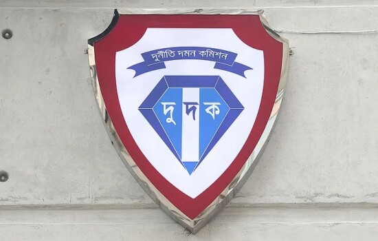 পল্লী বিদ্যুৎ সমিতির ৫ কর্মকর্তাকে দুদকে তলব