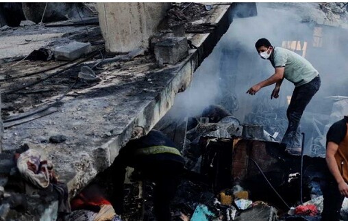 গাজার কেন্দ্রীয় মসজিদে ইসরায়েলের হামলা, নিহত ১৮