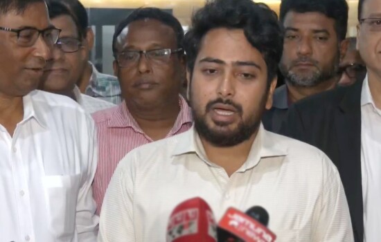 এই সরকার বঙ্গবন্ধুকে জাতির জনক মনে করে না: উপদেষ্টা নাহিদ