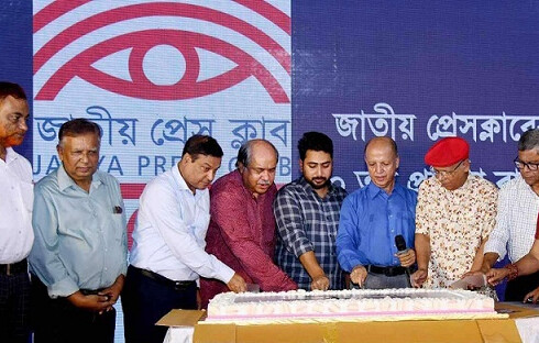 জুলাই অভ্যুত্থানে যত পুলিশ মারা গিয়েছে তার দায় শেখ হাসিনার: নাহিদ ইসলাম