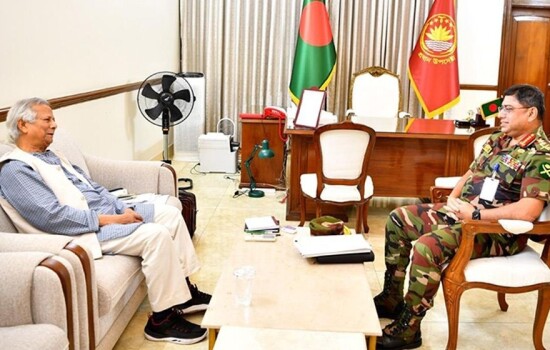 প্রধান উপদেষ্টার সঙ্গে সাক্ষাতে যমুনায় সেনাপ্রধান