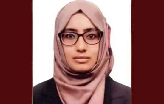 গা ঢাকা দিয়েছেন আলোচিত সেই ম্যাজিস্ট্রেট ঊর্মি