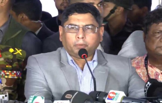 দুর্গোৎসব ঘিরে নিরাপত্তার আশ্বাস দিলেন সেনাপ্রধান