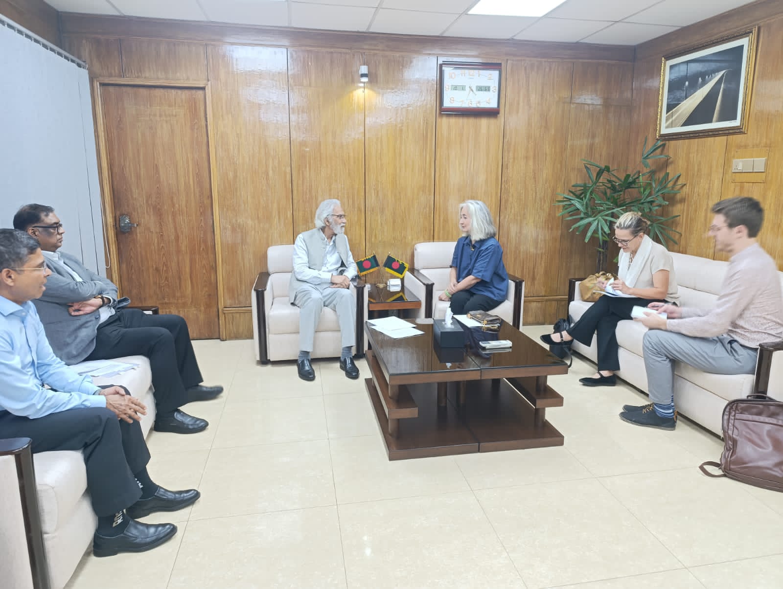 “আমরা ব্যর্থ হলে জনগণ হতাশ হবে”-স্থানীয় সরকার উপদেষ্টা