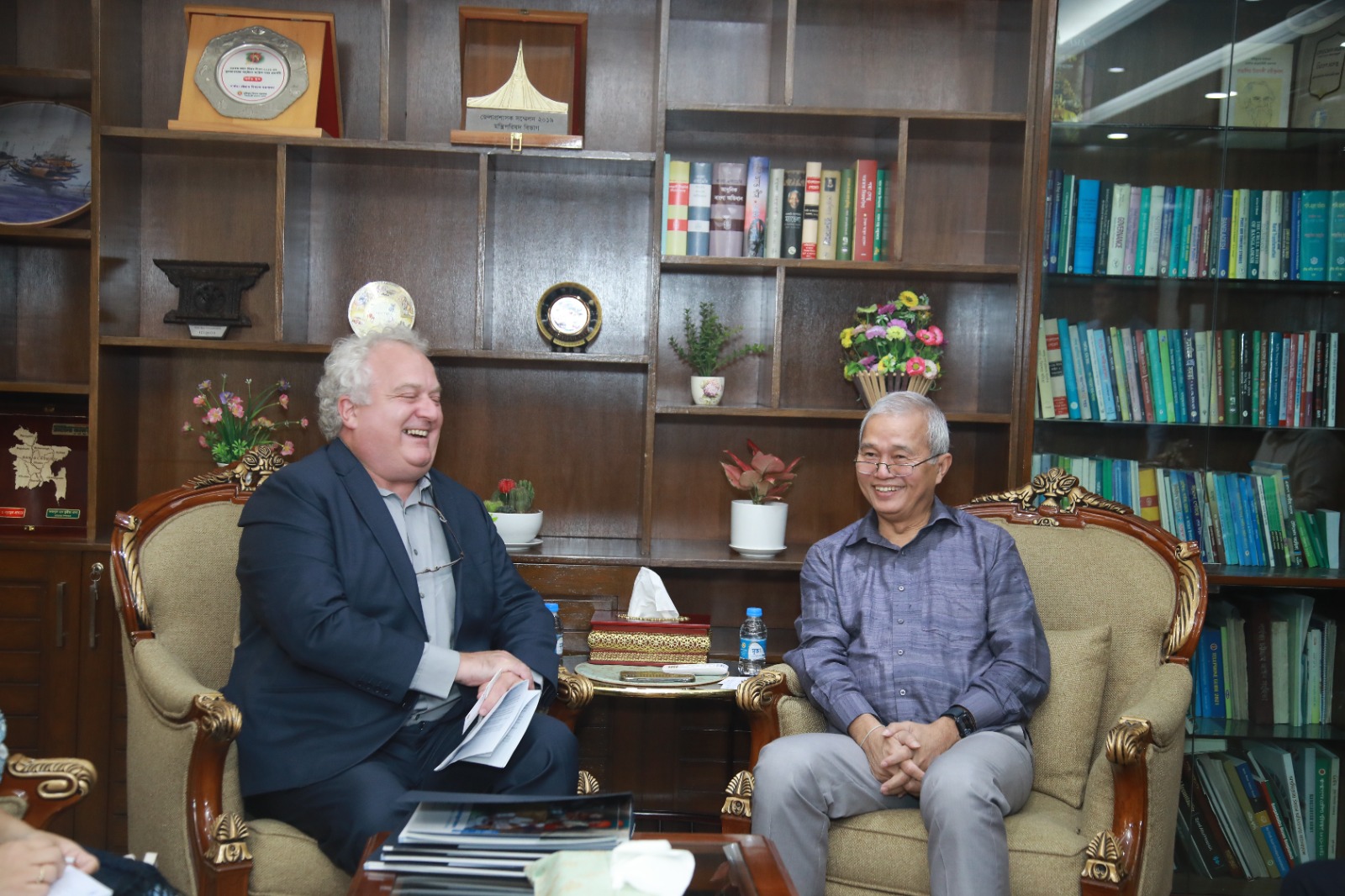 পার্বত্য চট্টগ্রাম বিষয়ক মাননীয় উপদেষ্টা সুপ্রদীপ চাকমা’র সাথে ডব্লিউএফপি প্রতিনিধি দলের সাক্ষাৎ