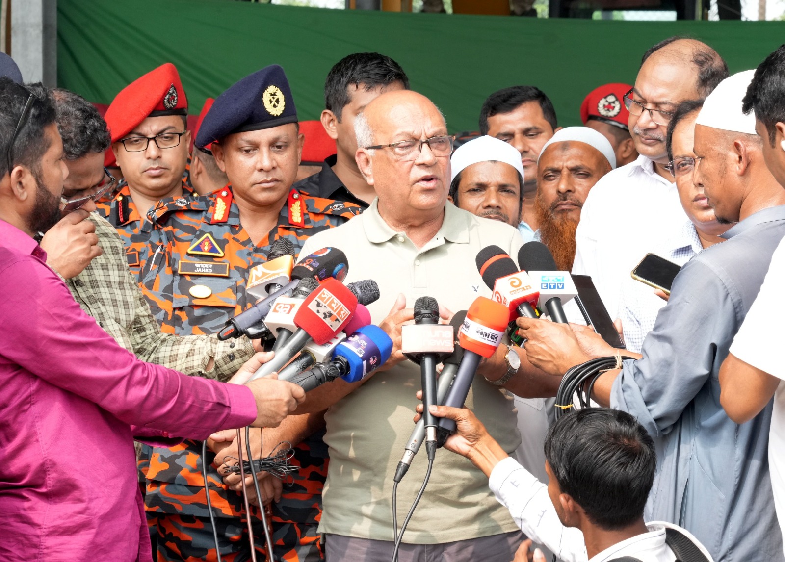 ফায়ার সার্ভিসকে ১১টি স্পেশাল লেডারের গাড়ি দিয়েছে দুর্যোগ মন্ত্রণালয়