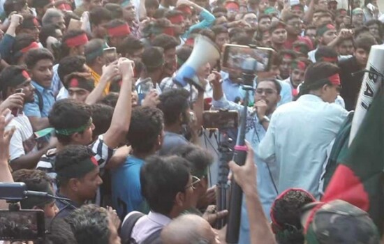 বৃহস্পতিবারের মধ্যে ছাত্রলীগকে নিষিদ্ধের আল্টিমেটাম