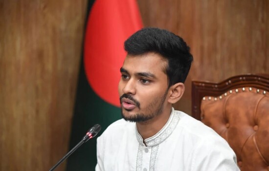 বিসিবি চলছে জোড়াতালি দিয়ে : ক্রীড়া উপদেষ্টা