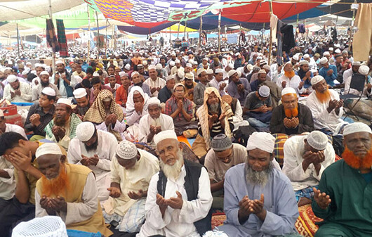 কী হবে শুক্রবার? নিজেদের অবস্থানে অনড় তাবলিগের দুই পক্ষ