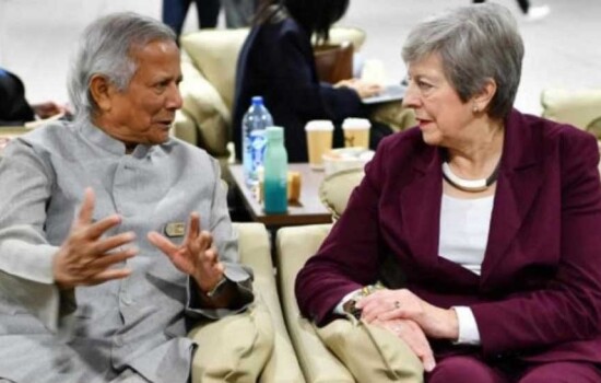 থেরেসা মে’র সঙ্গে বৈঠক, শ্রম খাত সংস্কারের অঙ্গীকার প্রধান উপদেষ্টার