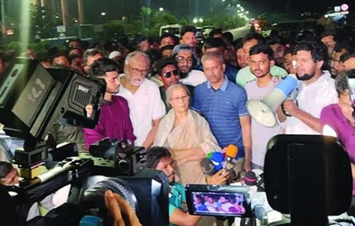 ৪ উপদেষ্টার আশ্বাসে হাসপাতালে ফিরলেন আহতরা