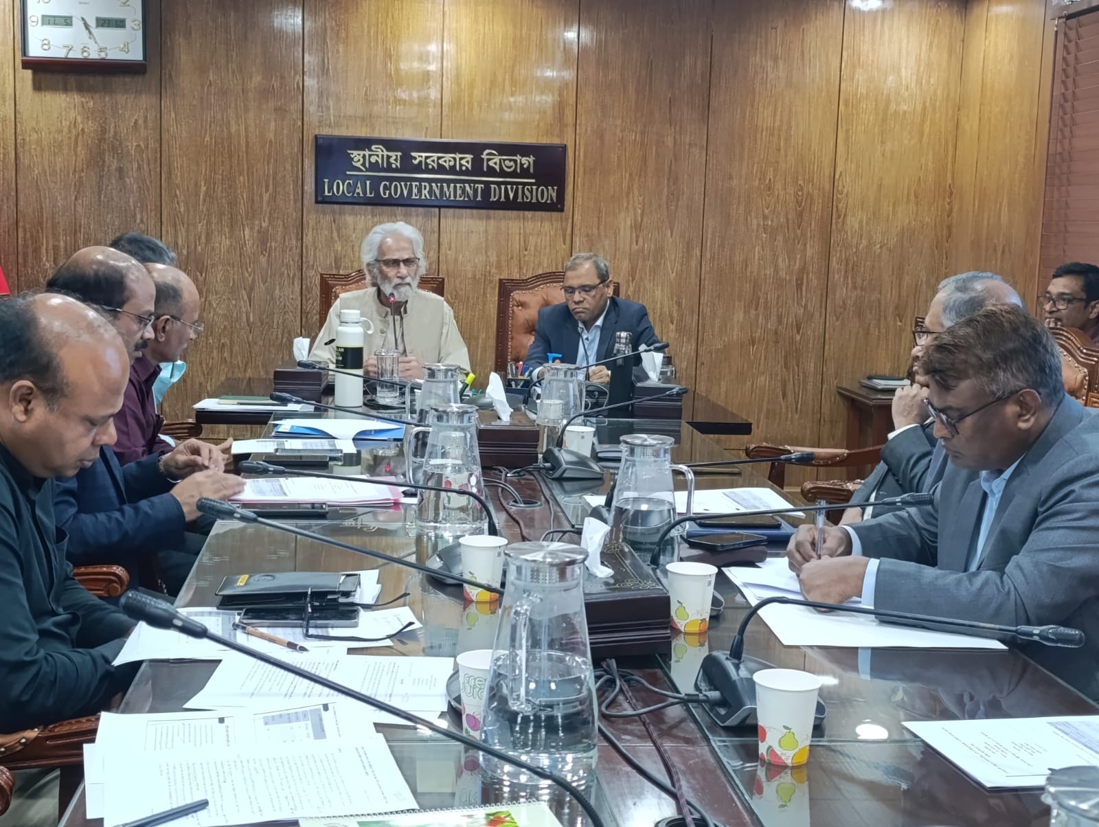 “ডেঙ্গু নিয়ন্ত্রণে গবেষণার উপর জোর দিতে হবে” – স্থানীয় সরকার উপদেষ্টা