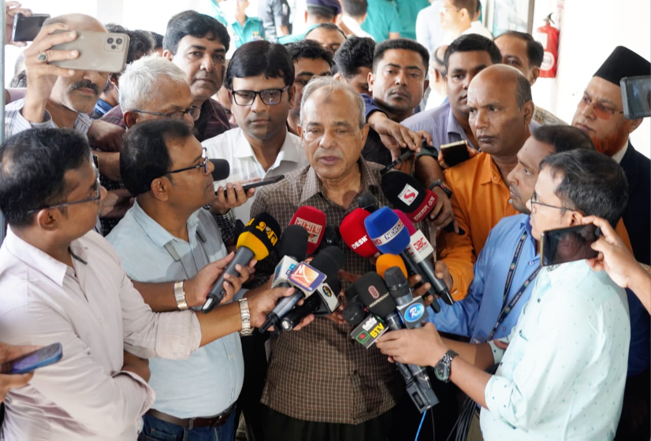 কোনো অপরাধীকেই ছাড় দেয়া হবে না- স্বরাষ্ট্র উপদেষ্টা