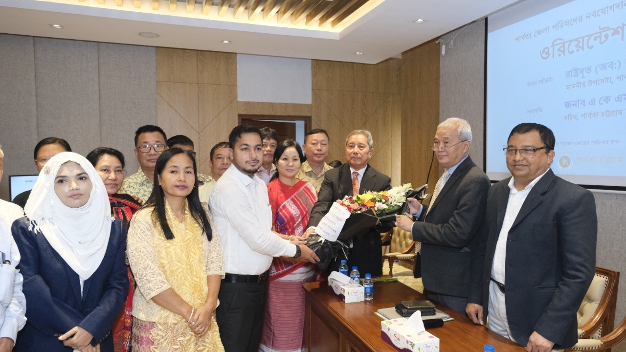 পাবর্ত্যবাসীকে মূল স্রোতধারায় সম্পৃক্ত করতে হবে, পাজেপ-এ নবনিযুক্তদের পাবর্ত্য উপদেষ্টা