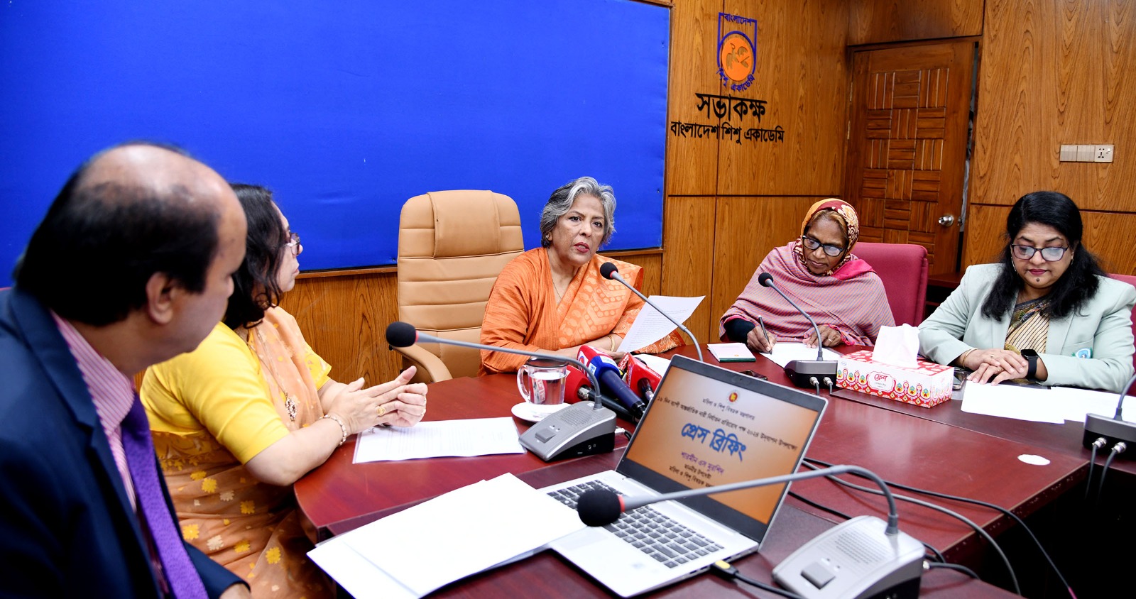 নারী ও কন্যাশিশুর প্রতি সহিংসতা প্রতিরোধে গণমাধ্যম গুরুত্বপূর্ণ ভূমিকা পালন করে উপদেষ্টা শারমীন এস মুরশিদ