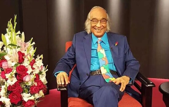 ‘লাল গোলাপ’ নিয়ে ফিরছেন শফিক রেহমান