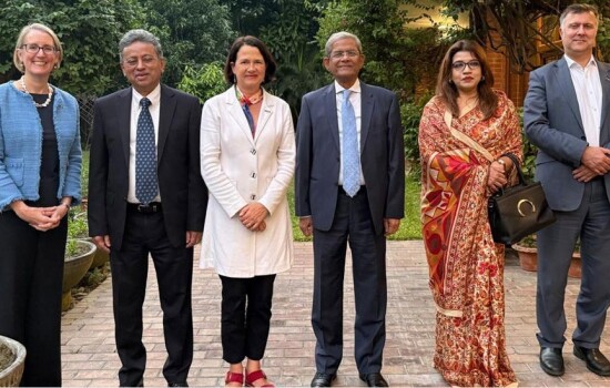 সফররত ব্রিটিশ পররাষ্ট্র প্রতিমন্ত্রীর সঙ্গে ফখরুলের বৈঠক