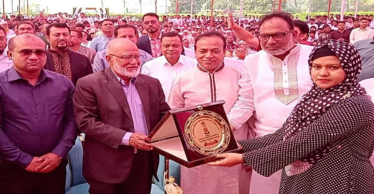 বিগত দিনের ভঙ্গুর শিক্ষাব্যবস্থা দেশের শিক্ষা খাতকে ধ্বংস করে দিয়ে গেছে : উপাচার্য ড. এএসএম আমানুল্লাহ