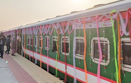 পদ্মা সেতু হয়ে ঢাকা-খুলনা রুটে নতুন ট্রেনের যাত্রা শুরু