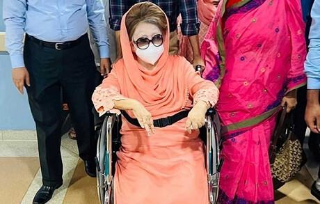 চিকিৎসার জন্য ২৯ ডিসেম্বর লন্ডন যাচ্ছেন খালেদা জিয়া