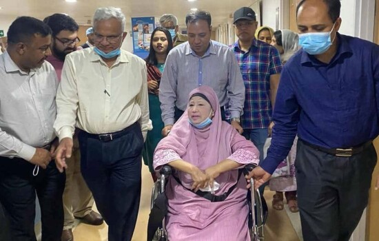 সৌদি আরব, যুক্তরাজ্য ও যুক্তরাষ্ট্র এই তিন দেশের ভিসা পেয়েছেন : খালেদা জিয়া