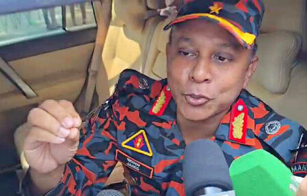 সচিবালয়ে গভীর রাতে অগ্নিকাণ্ডের কারণ অনুসন্ধানে তদন্ত কমিটি কাজ শুরু করেছে : ডিজি ফায়ার সার্ভিস