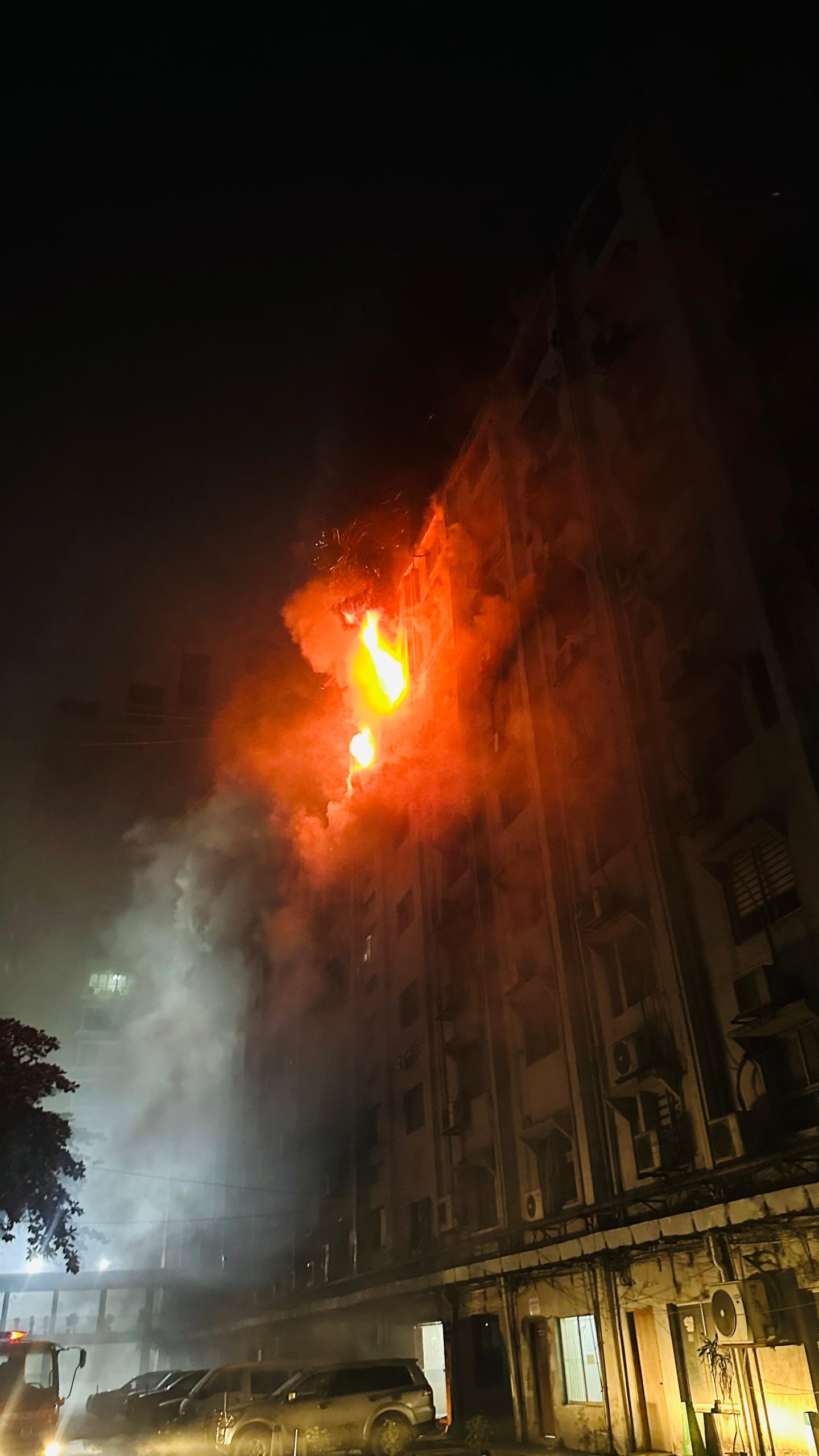 সচিবালয়ে অগ্নিকাণ্ডের উৎস খুঁজে ৩ দিনের মধ্যে প্রতিবেদন