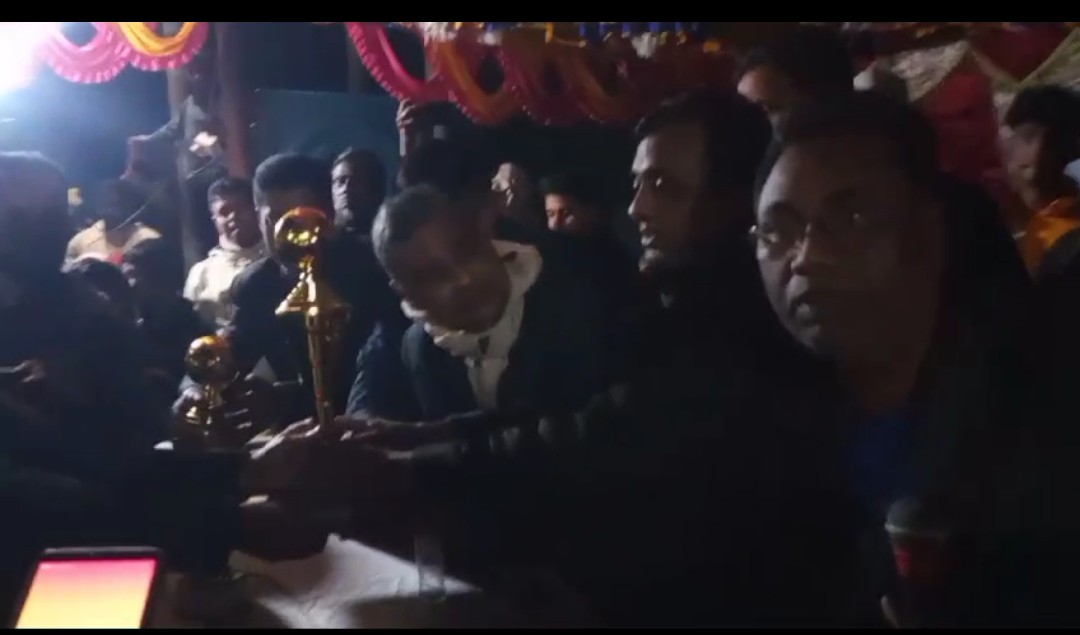 মহান বিজয় দিবস উপলক্ষে কালিহাতিতে মিনি ফুটবল টুর্নামেন্টের ফাইনাল অনুষ্ঠিত