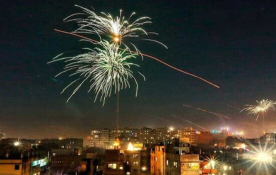 বড়দিন-থার্টি ফার্স্টে আতশবাজি ও ফানুস ওড়ানোয় নিষেধাজ্ঞা