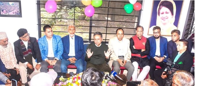 ব্যবসাপ্রতিষ্ঠান টিকিয়ে রাখতে ফ্যাসিবাদের দোসরদের বিরুদ্ধে শক্ত অবস্থান নিতে হবে: স্থায়ী কমিটির সদস্য আমীর খসরু মাহমুদ চৌধুরী