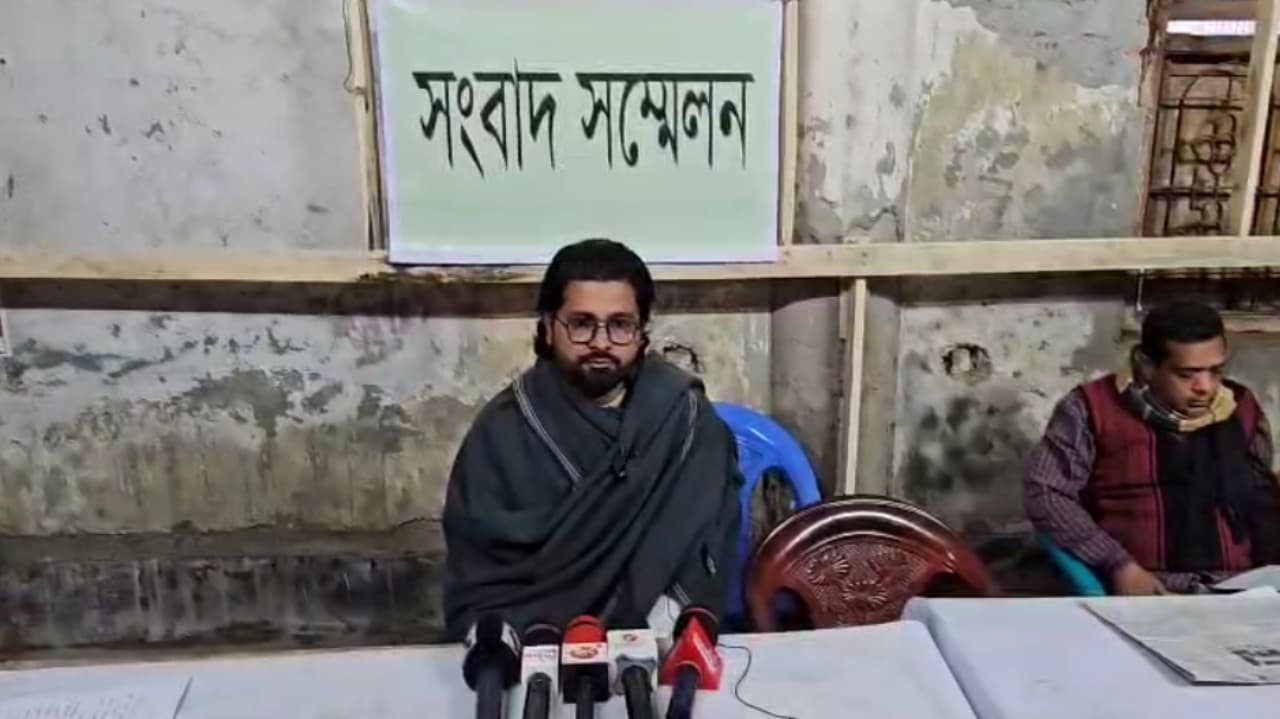 পটুয়াখালী জেলা গলাচিপায় কুয়েত প্রবাসীর সম্পত্তি বুঝে না পাওয়ায় সংবাদ সম্মেলন