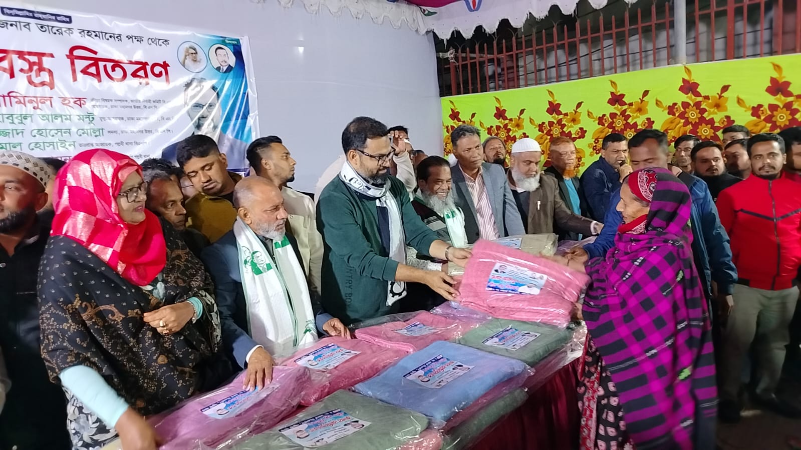 জনগণ ঐক্যবদ্ধ থাকলে ষড়যন্ত্রকারীরা ক্ষতি করতে পারবে না : আমিনুল হক