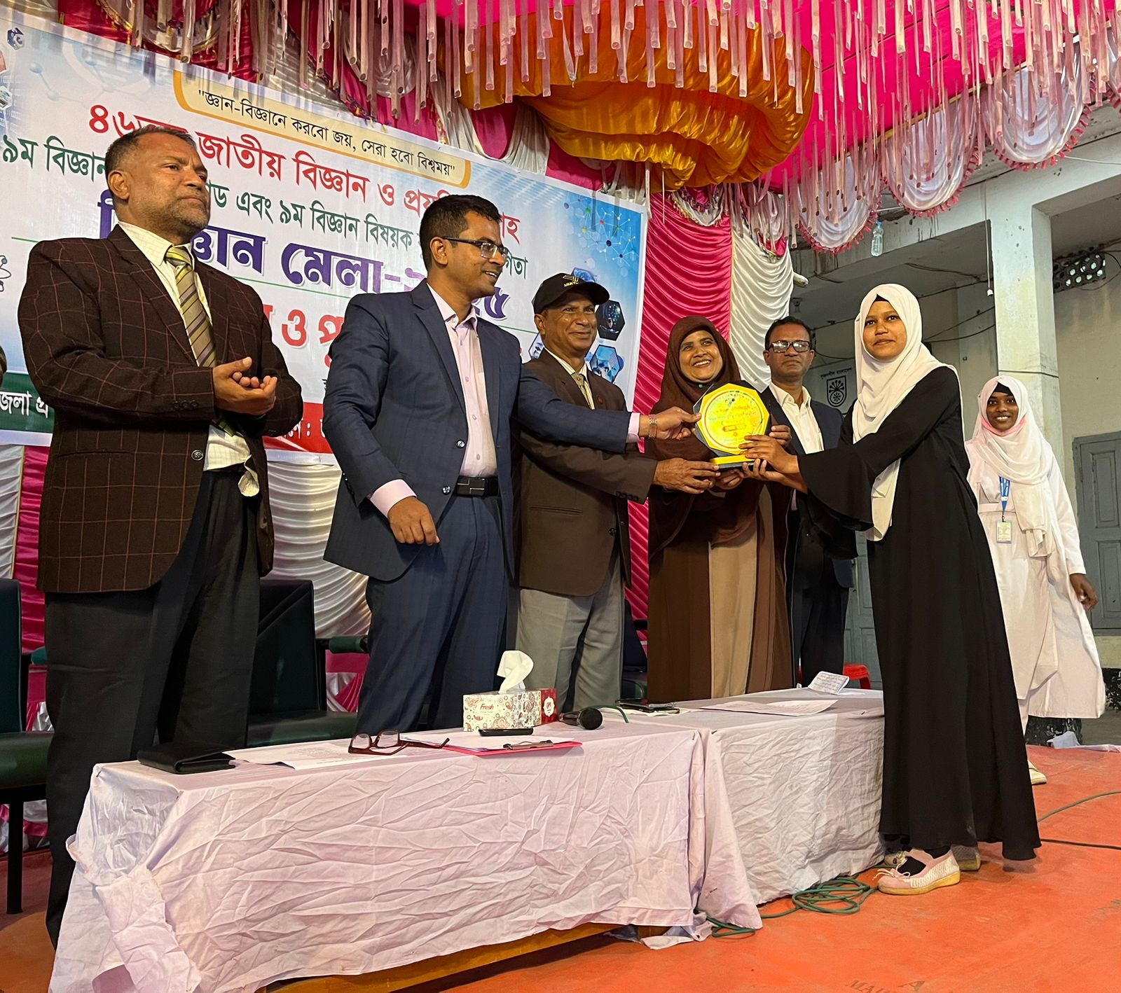 কালিহাতীতে ৪৬তম জাতীয় বিজ্ঞান ও প্রযুক্তি সপ্তাহ ও বিজ্ঞান মেলা ২০২৫-এর শুভ উদ্বোধন