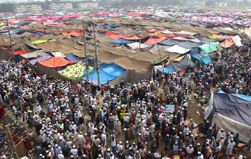 আখেরি মোনাজাতের মধ্য দিয়ে শেষ হলো বিশ্ব ইজতেমার দ্বিতীয় ধাপ