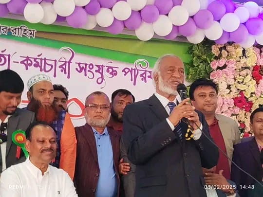 দেশ পরিচালনায় সরকারি কর্মকর্তা কর্মচারীদের ভূমিকা গুরুত্বপূর্ণ: মঈন খান