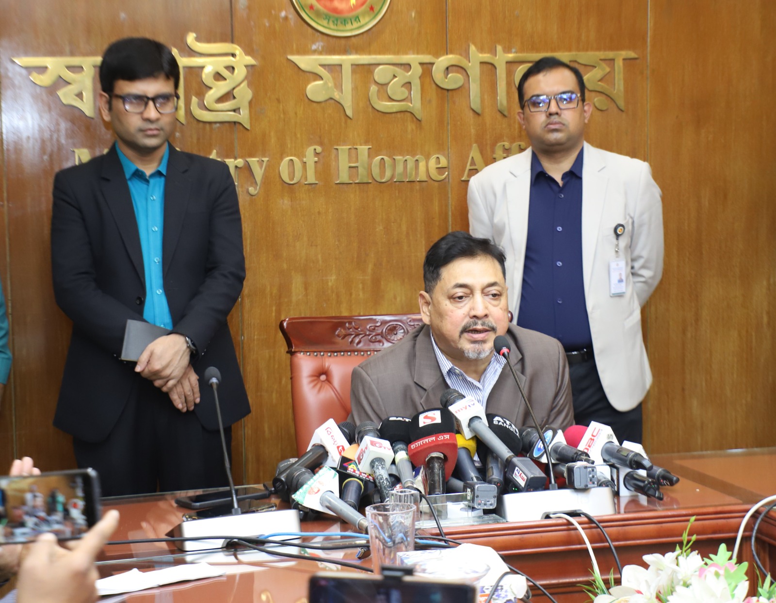 অস্থিতিশীলতা সৃষ্টিকারীদের আইনের আওতায় আনা ‘অপারেশন ডেভিল হান্ট’-এর লক্ষ্য- স্বরাষ্ট্র সচিব