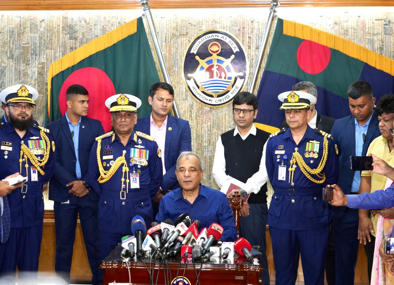 বিশৃঙ্খলা সৃষ্টিকারী সব জনতাকেই নিয়ন্ত্রণ করা হচ্ছে- স্বরাষ্ট্র উপদেষ্টা