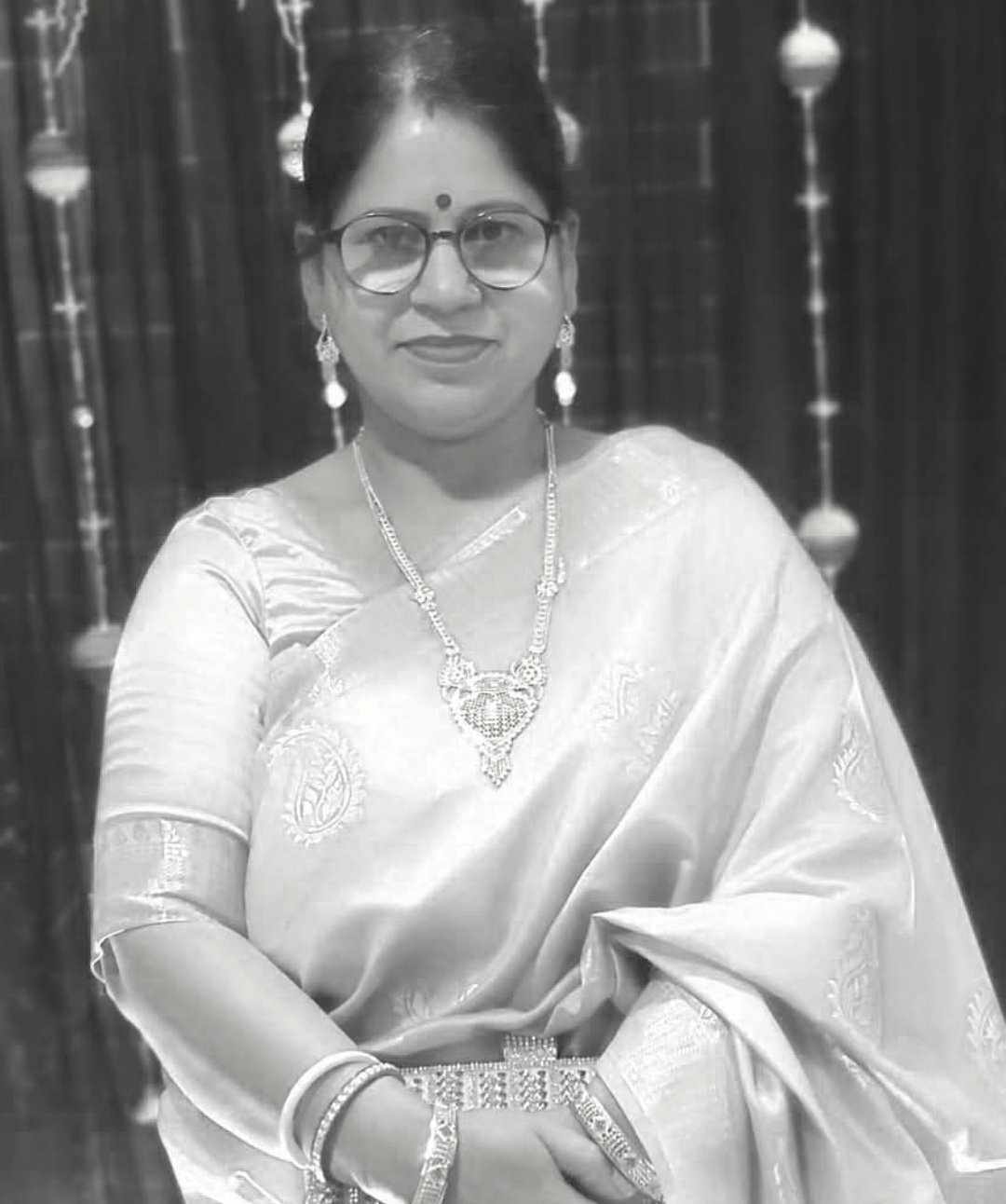 ট্রাকের চাকায় পিষ্ট হয়ে শিউলি নামে এক গৃহবধূ মৃত্যু