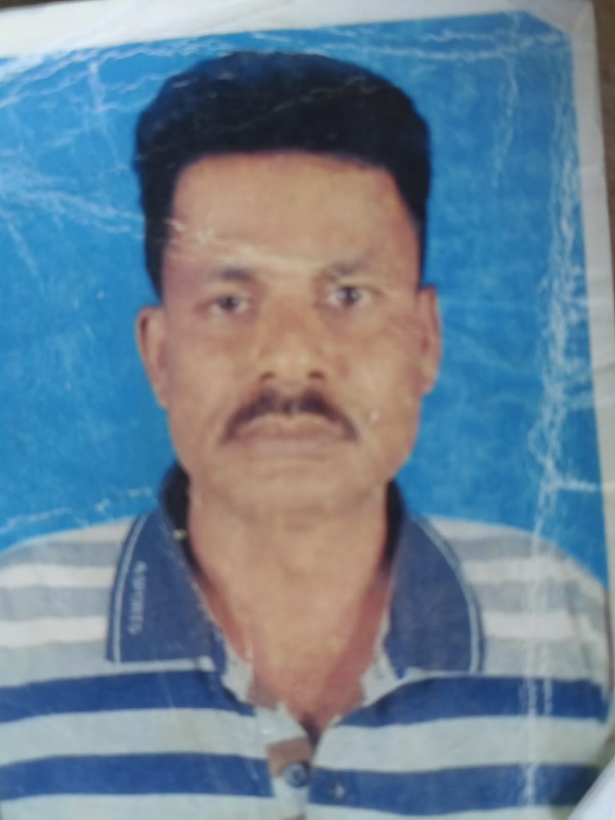 গড়াই নদী থেকে উৎপল বিশ্বাসের গলাকাটা মরদেহ উদ্ধার।