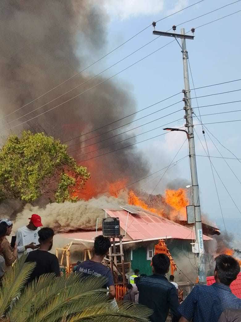সাজেকে আগুনে ১০ রিসোর্ট ও দোকানপাট পুড়ে ছাই