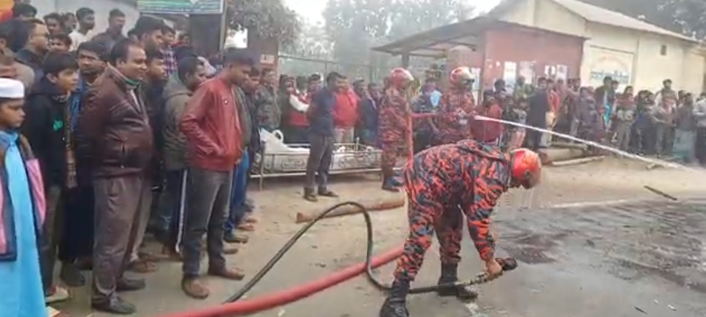 ট্রাকের ধাক্কায় পথচারী বৃদ্ধ নিহত