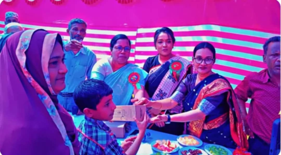 অ্যাড.বাহাদুর সাজেদা আক্তারের সুস্থ ধারার রাজনৈতিক ও সামাজিক কর্মকাণ্ডে মুগ্ধ দলের কর্মী-সমর্থকরা