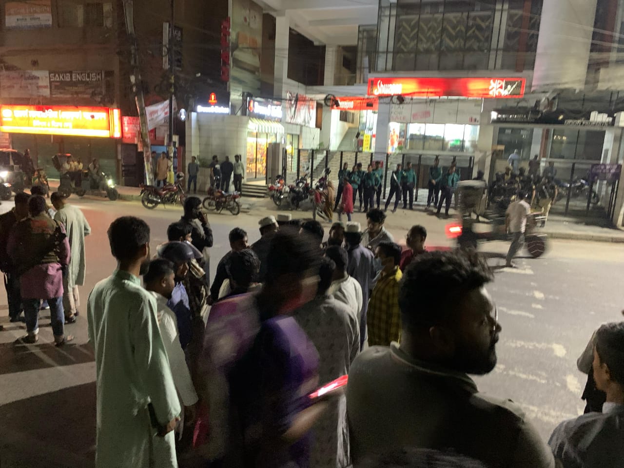 রাজশাহীতে যুবলীগ নেতা গ্রেফতার: বিএনপি’র দু- গ্রুপে সংঘর্ষ, আহত-৫