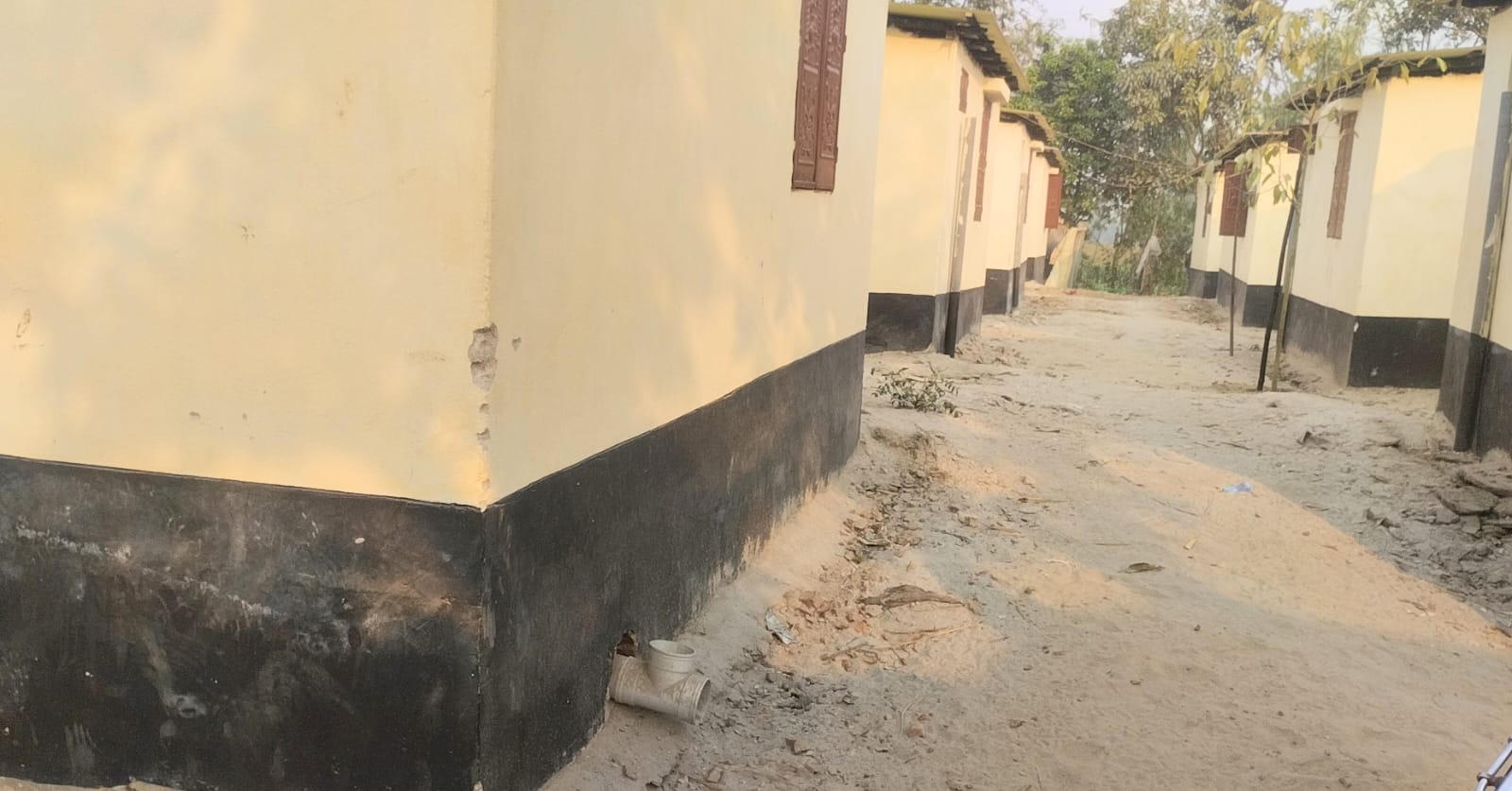 দিনাজপুর বীরগঞ্জে আশ্রয়ণ প্রকল্পে ১১ কোটি টাকা আত্মসাতের অভিযোগ