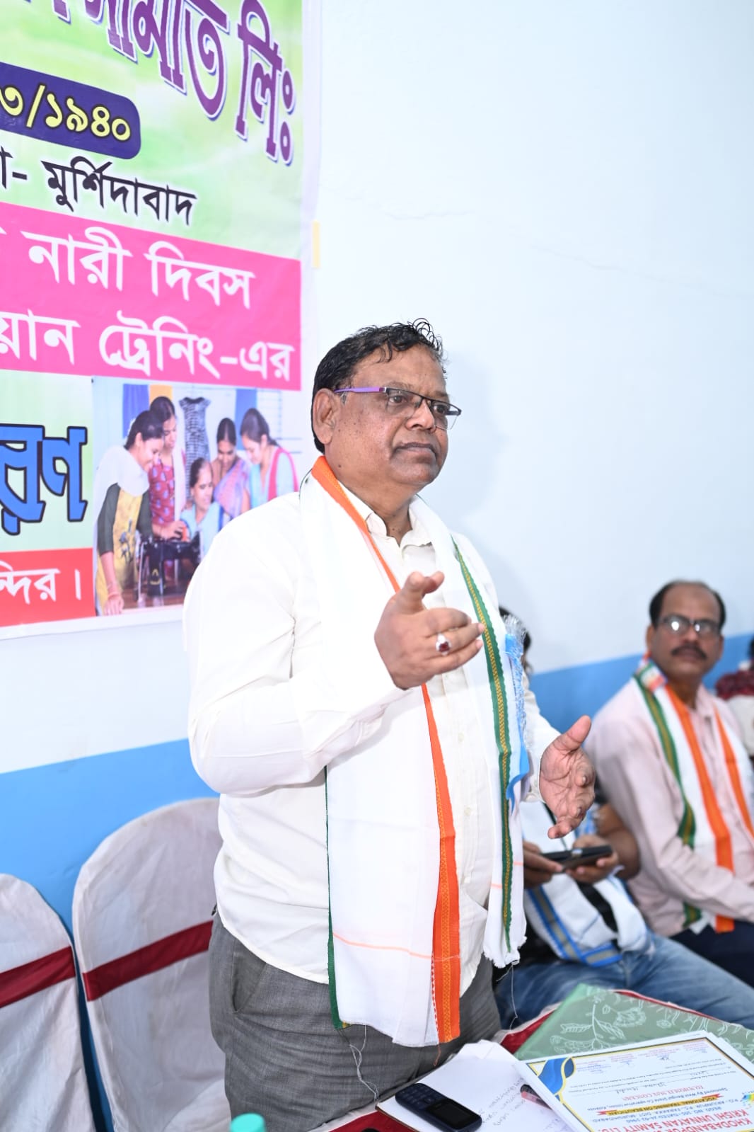 আন্তর্জাতিক নারী দিবসে সমবায় আন্দোলনের নেতা মোশাররাফ হোসেন শোনালেন গ্রামীণ নারীদের স্বনির্ভরতার গল্প